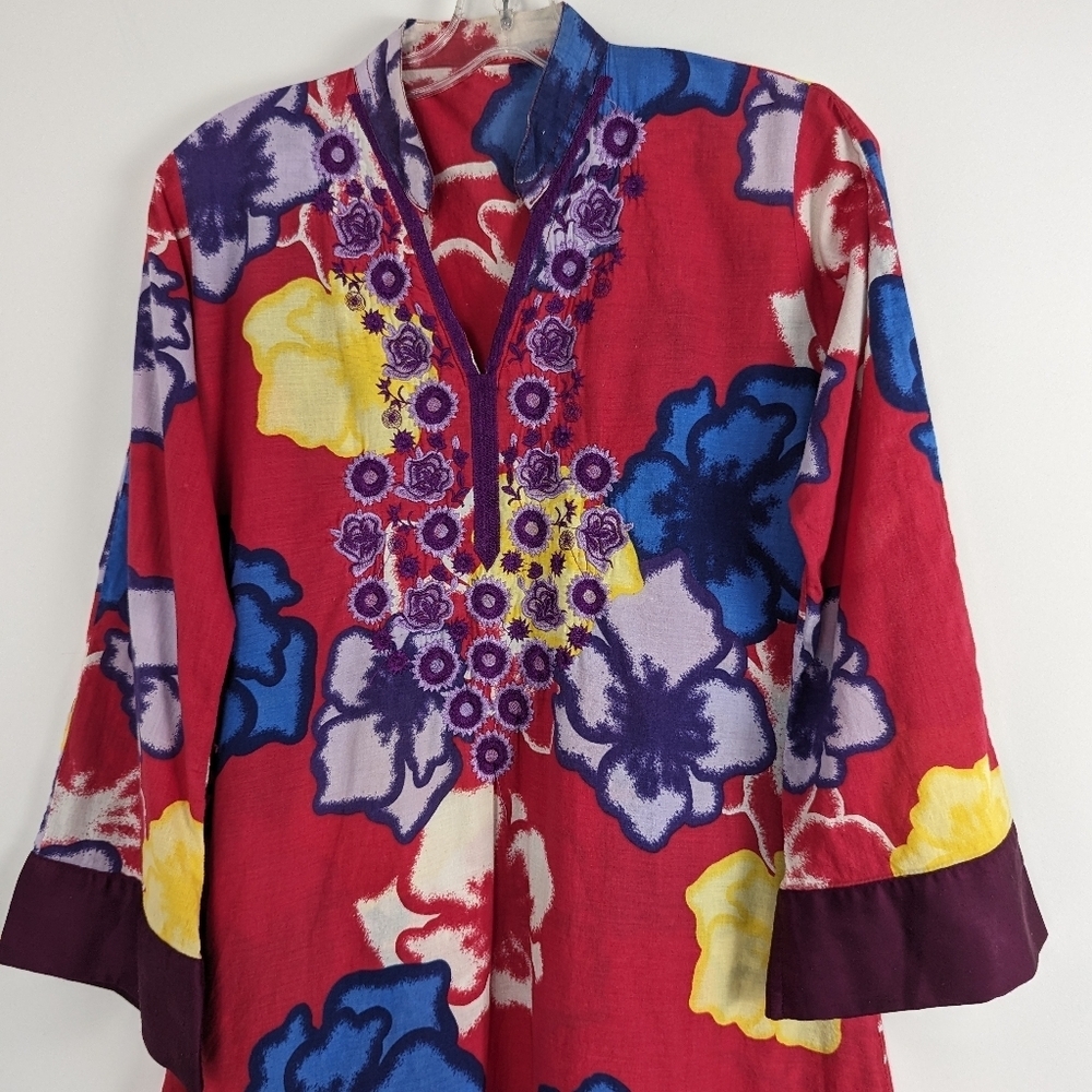 Vibrant Floral Tunic Dress - Women's Approximate Size M - Picture 2 of 4